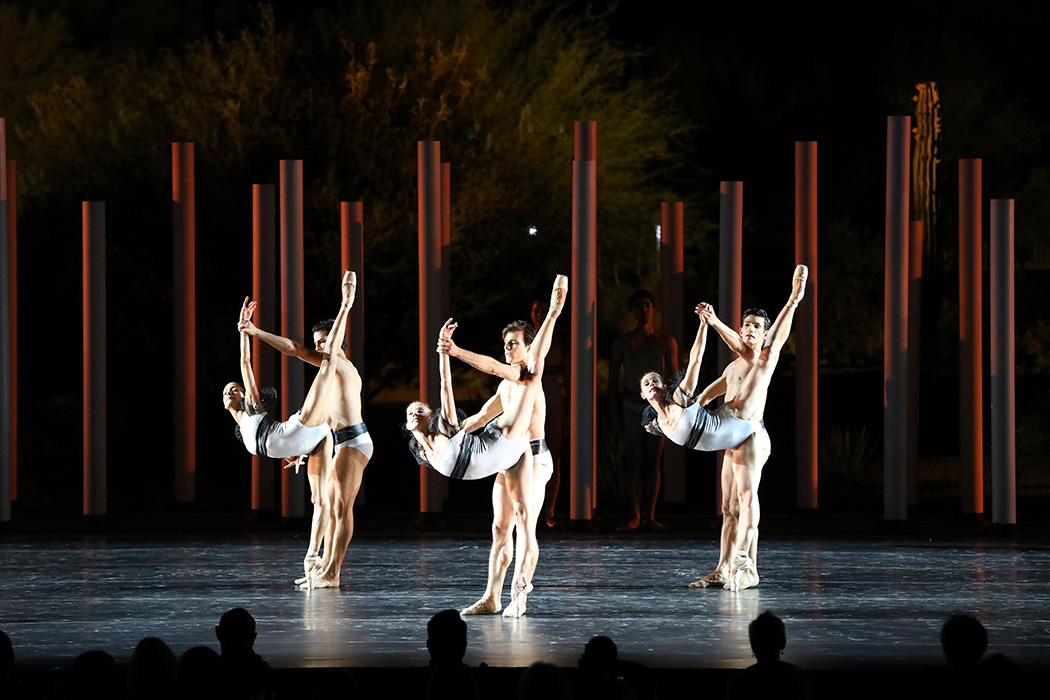 Ballet Arizona dancers in "Eroica." Choreography by Ib Andersen. Photo by Tzu-Chia Huang.
