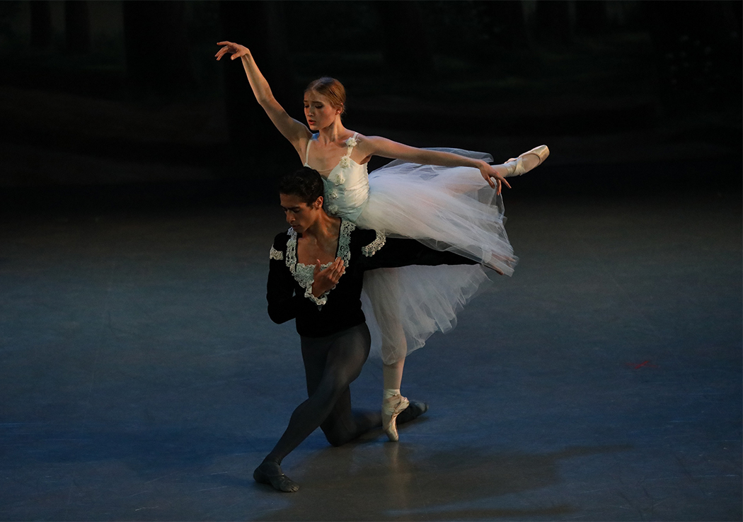 Riley McGregor and Vinicius Lima in rehearsal for "Giselle." Choreography by Ib Andersen. Photo by Tzu-Chia Huang.