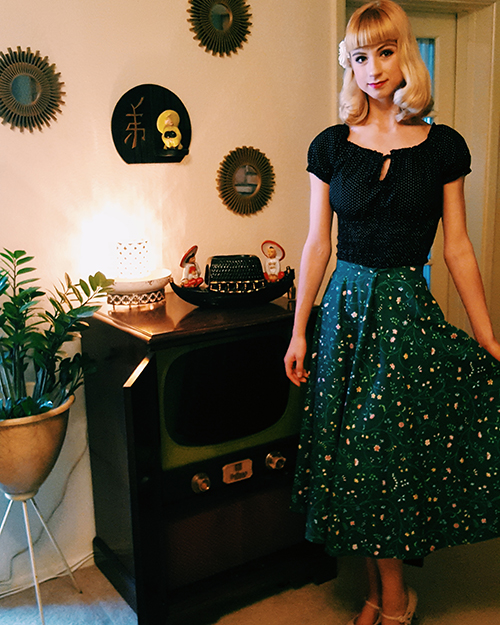 Rochelle Anvik at home with her 1950's TV Set.